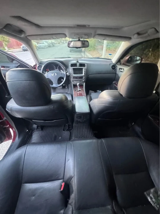 2007 Lexus IS 2nd Gen - Image 6 of 10