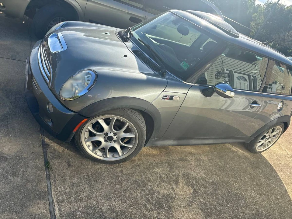 2007 Mini Mini 2nd Gen - Image 2 of 2