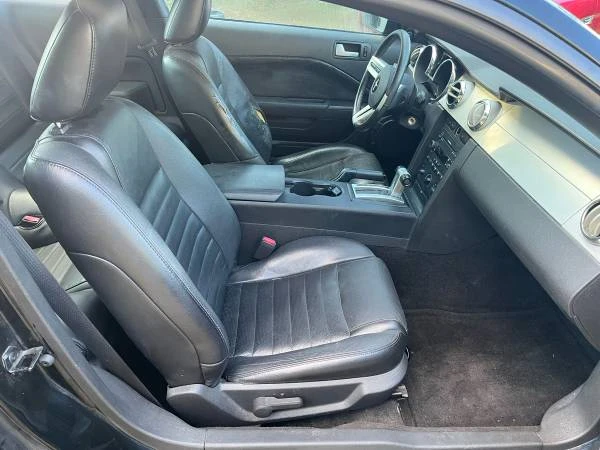 2007 Ford S197 Mustang - Image 9 of 12