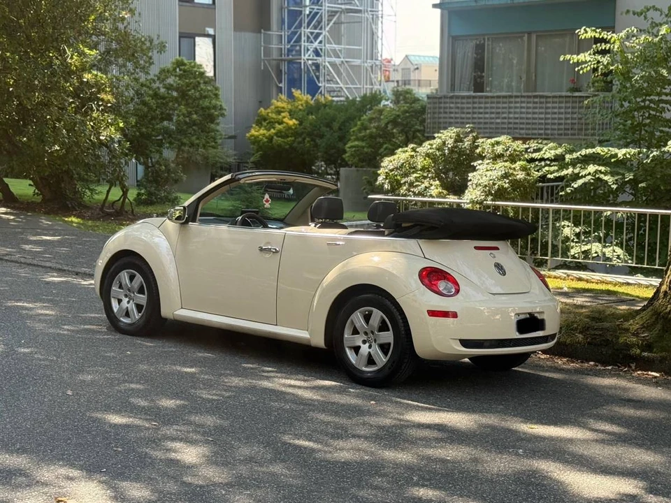 2007 Volkswagen New Beetle - Image 2 of 13
