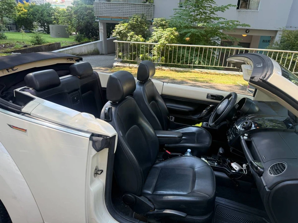 2007 Volkswagen New Beetle - Image 10 of 13
