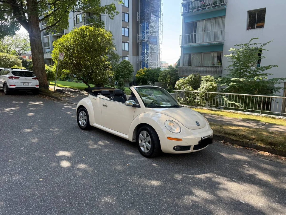 2007 Volkswagen New Beetle - Image 8 of 13