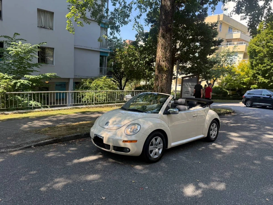 2007 Volkswagen New Beetle - Image 11 of 13