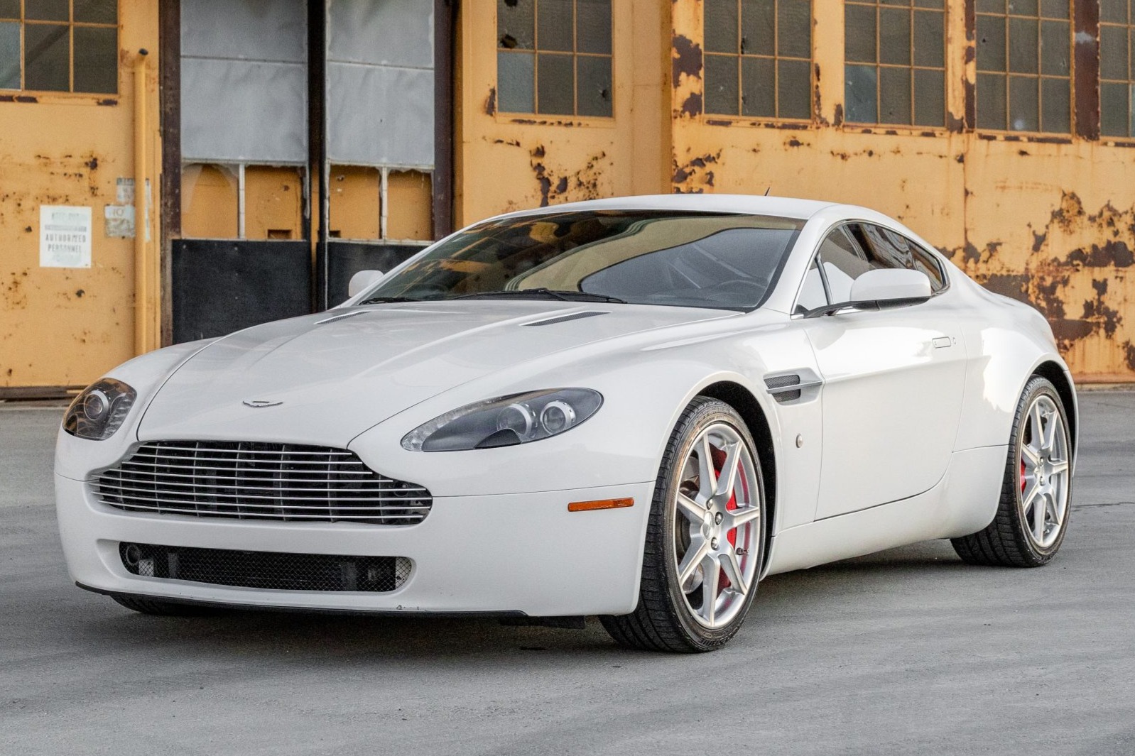 2007 Aston Martin V8 Vantage Coupe 6-Speed