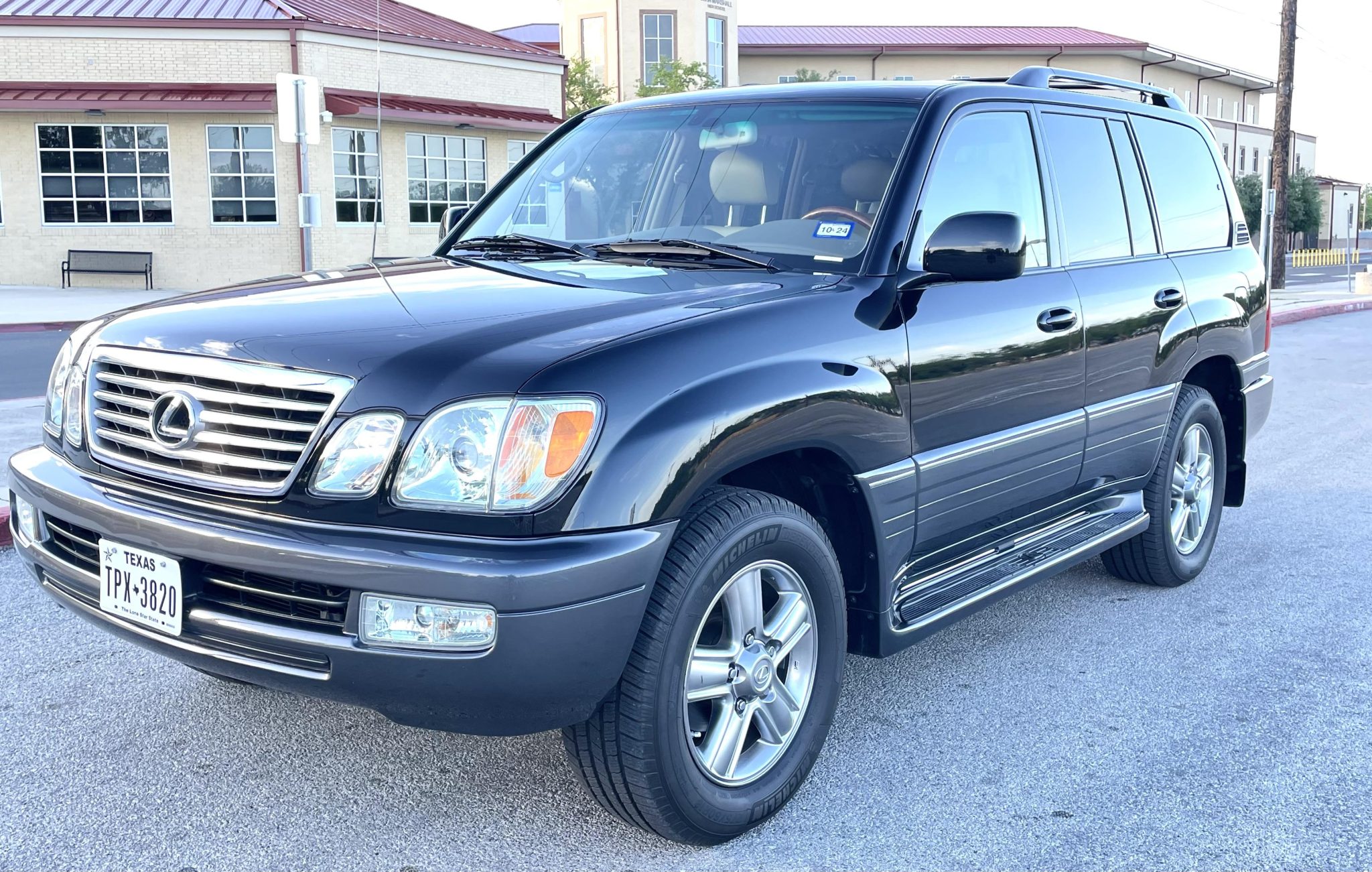 37k-Mile 2007 Lexus LX470