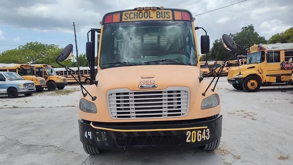 2008 Freightliner - Image 7 of 13