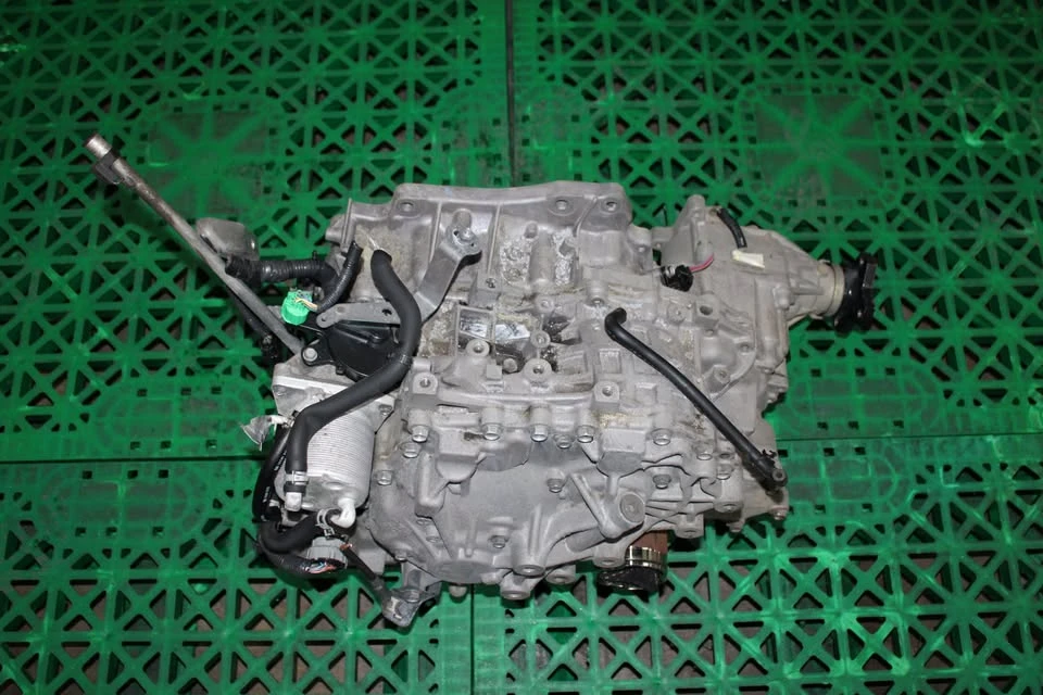 2008 Parts & Memorabilia Gearboxes - Image 2 of 5