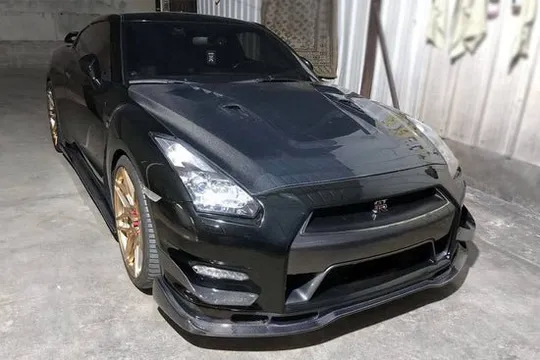 Nissan GTR R35 Carbon Fiber Hood