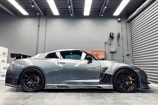 Parts & Memorabilia Nissan GTR R35 CBA DBA EBA VA Style Side Skirts