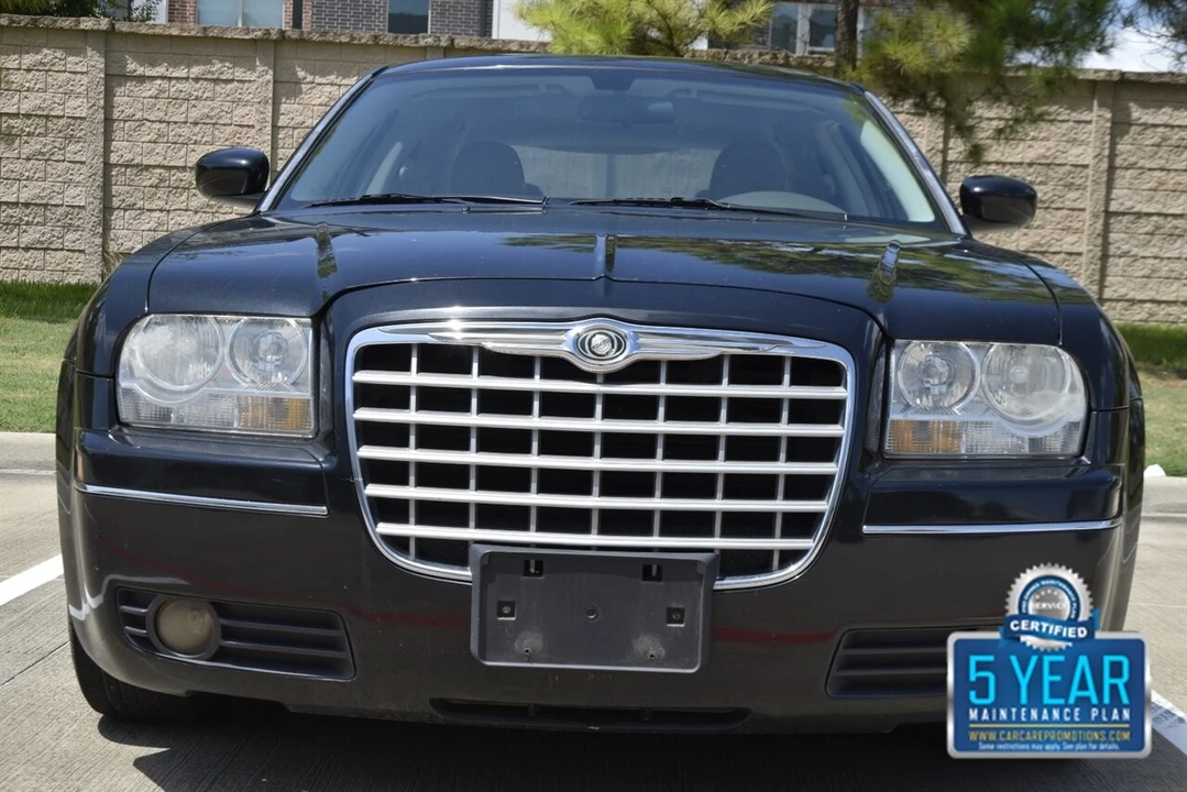 2008 Chrysler 300 (2005-2023) - Image 3 of 4