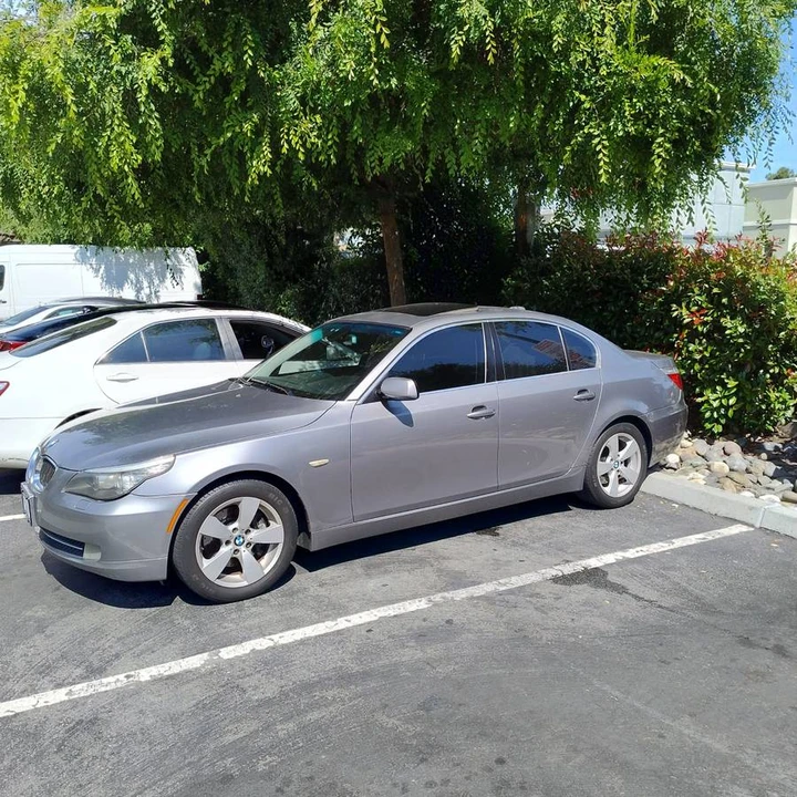 2009 BMW E60 5 Series Sedan - Image 2 of 3