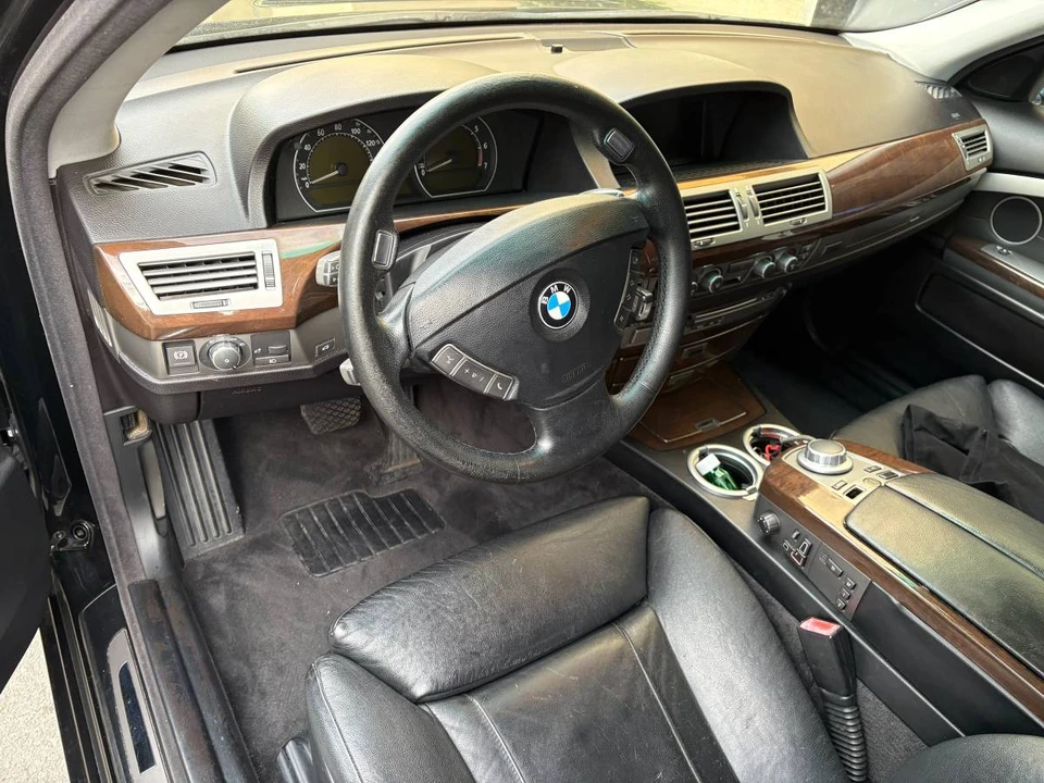 2008 BMW E65/E66 750i & 760i Sedan - Image 10 of 14
