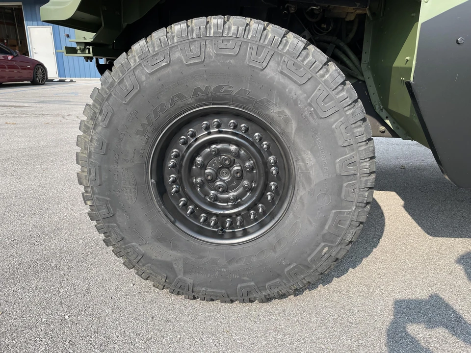 2008 AM General Hummer - Image 29 of 31