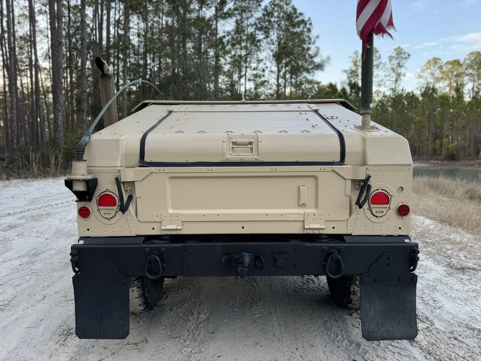 2008 Hummer HMMWV - Image 11 of 31