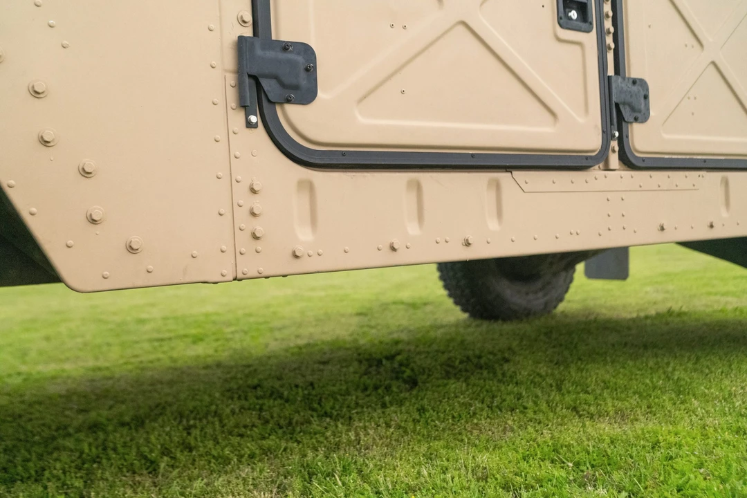 2008 Hummer HMMWV - Image 24 of 31