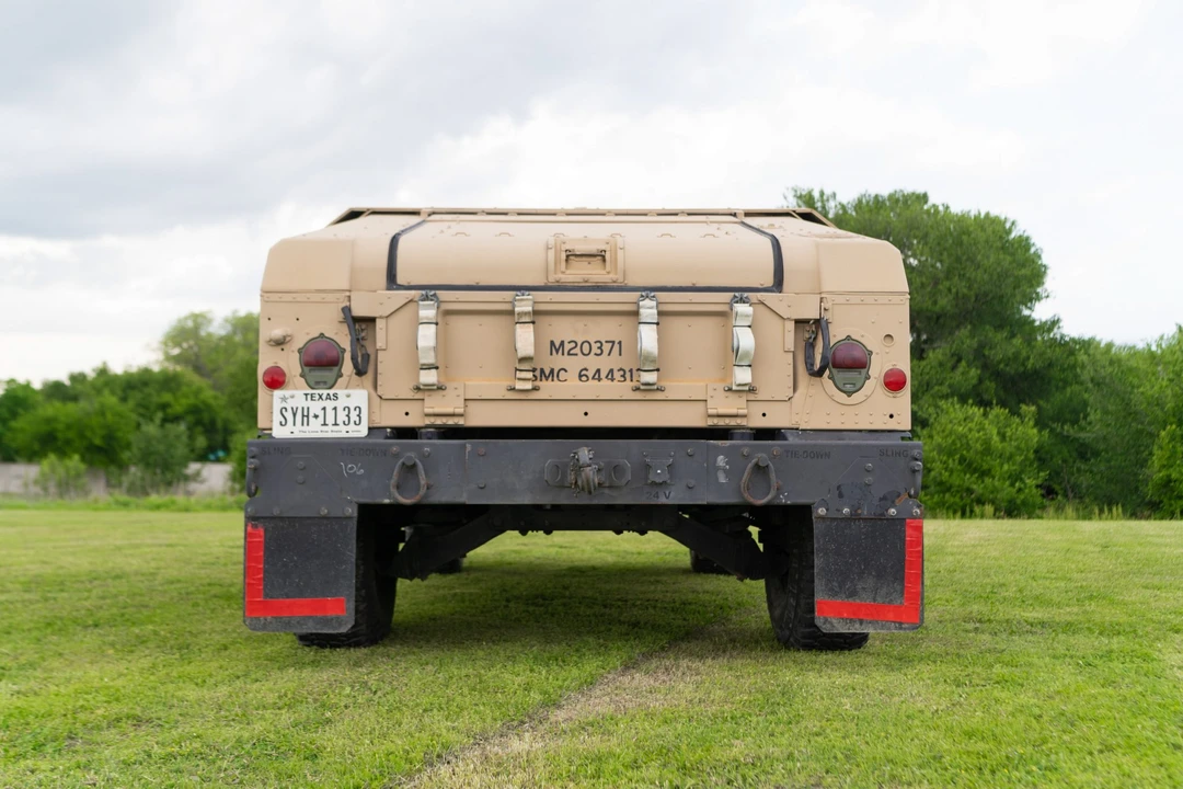 2008 Hummer HMMWV - Image 6 of 31
