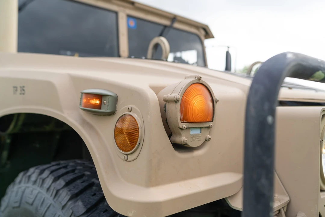 2008 Hummer HMMWV - Image 14 of 31
