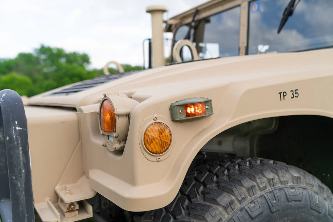 2008 Hummer HMMWV - Image 13 of 31