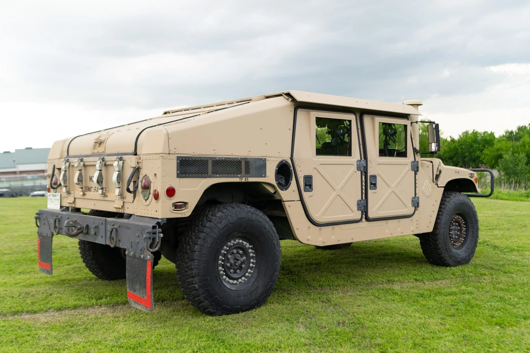 2008 Hummer HMMWV - Image 5 of 31