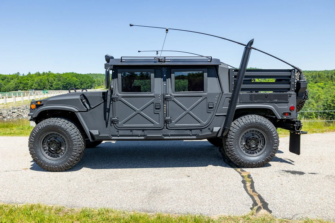 2008 Hummer HMMWV - Image 9 of 31