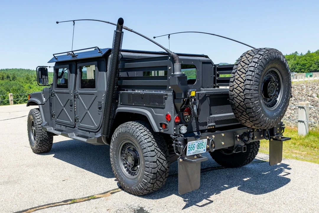2008 Hummer HMMWV - Image 8 of 31