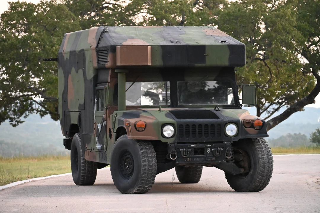 2008 Hummer HMMWV - Image 5 of 31