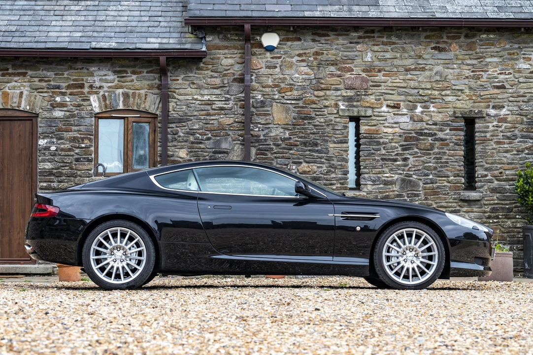 2008 Aston Martin DB9 - Image 13 of 31