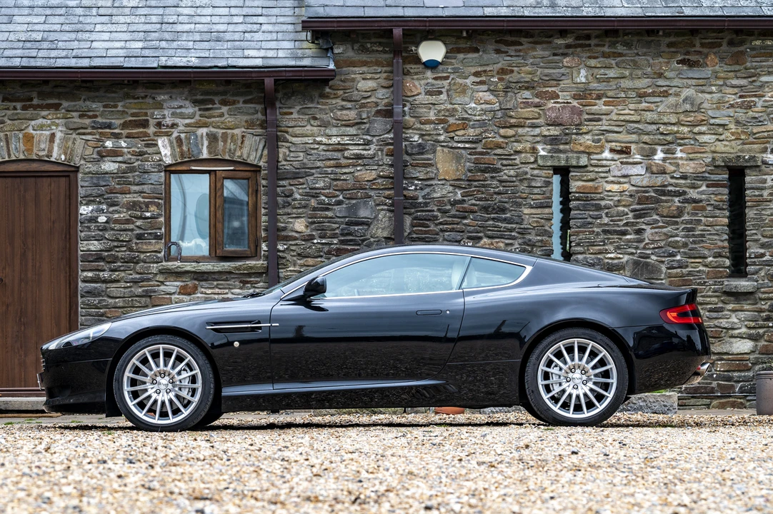2008 Aston Martin DB9 - Image 17 of 31