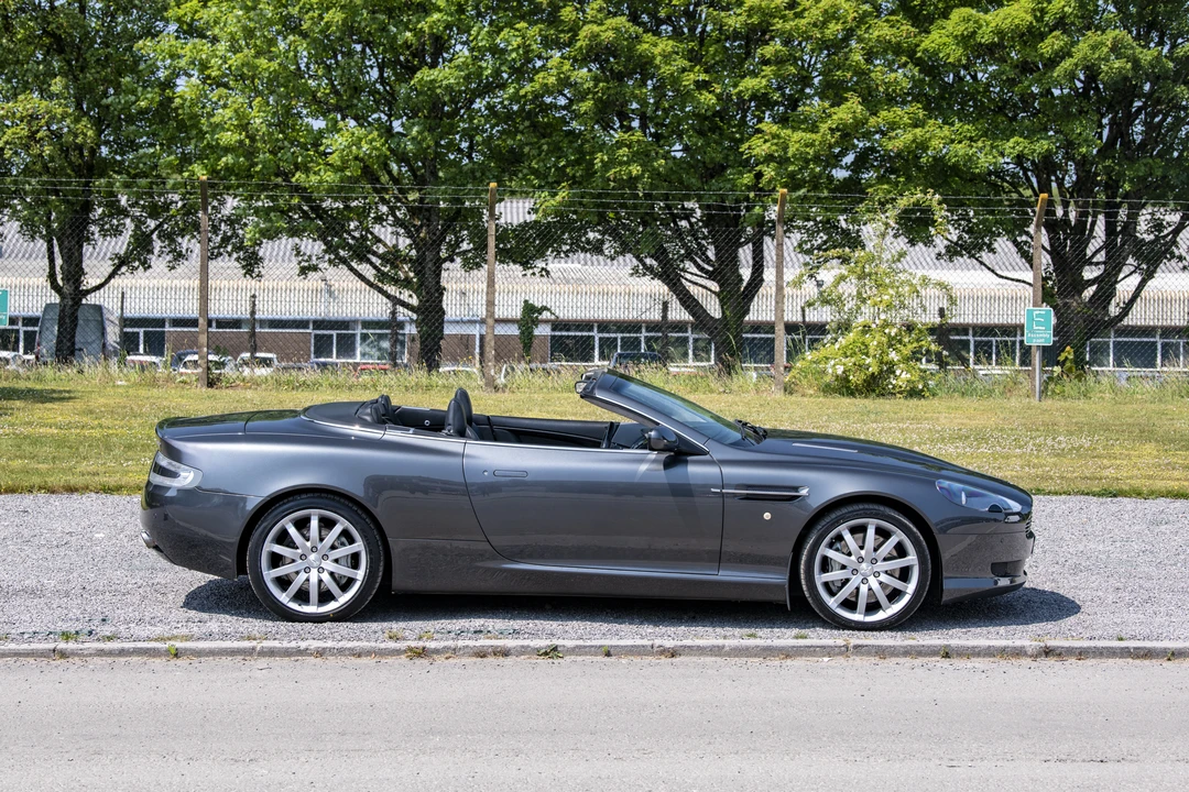 2005 Aston Martin DB9 - Image 9 of 31