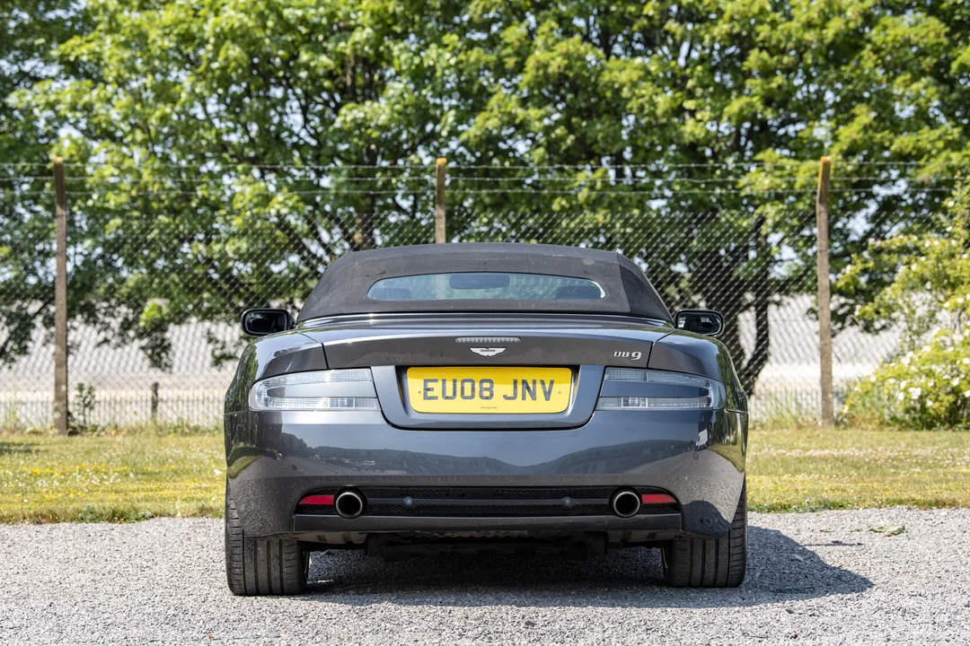 2005 Aston Martin DB9 - Image 16 of 31