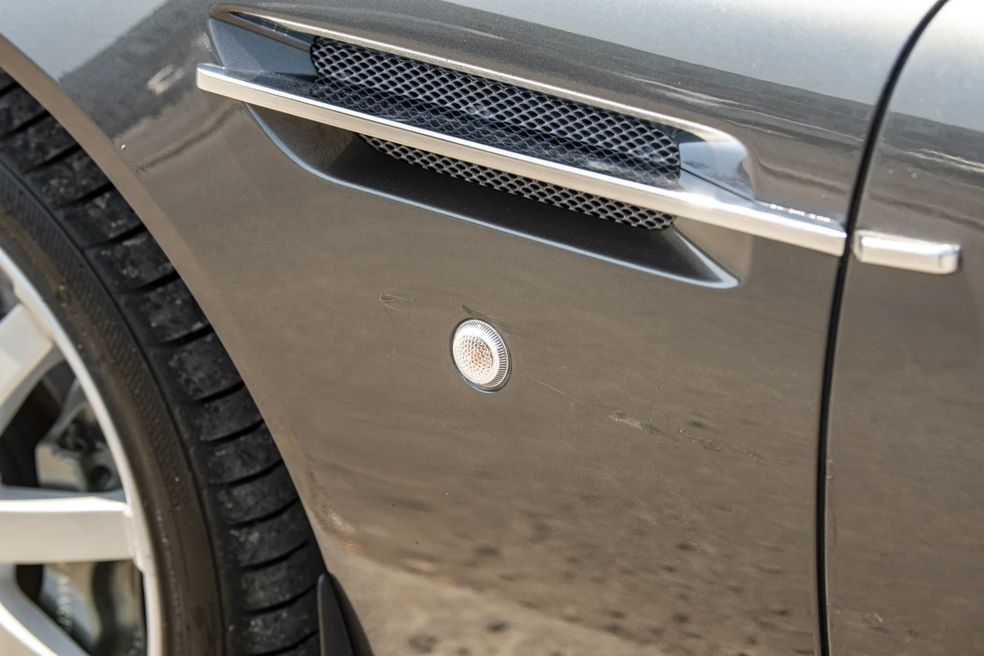 2005 Aston Martin DB9 - Image 30 of 31