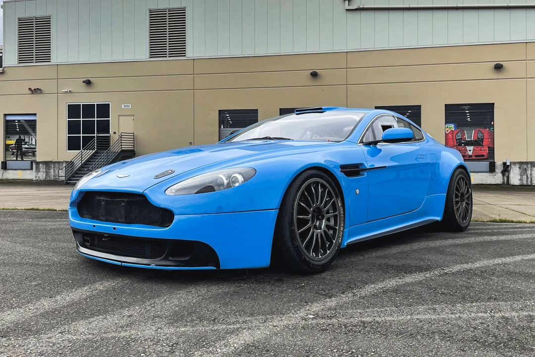2008 Aston Martin V8 Vantage (2006-2017) - Image 2 of 31