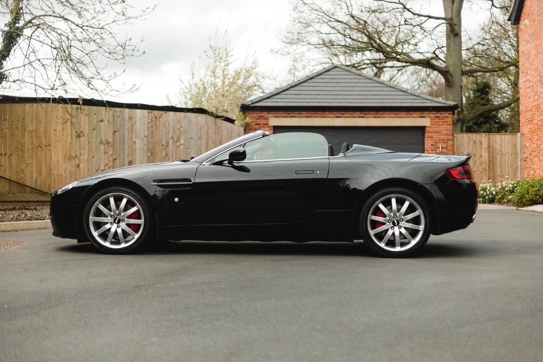 2008 Aston Martin V8 Vantage (2006-2017) - Image 9 of 31