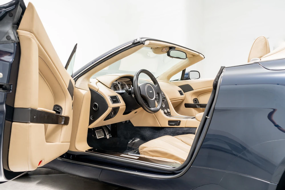 2008 Aston Martin V8 Vantage (2006-2017) - Image 5 of 6