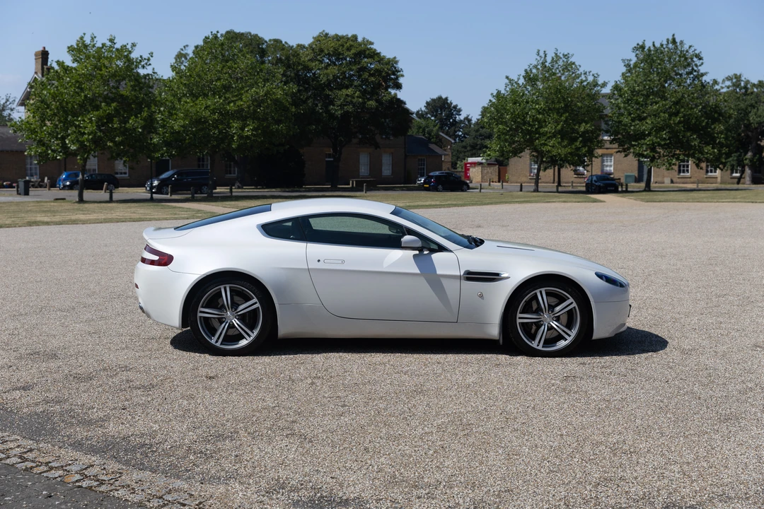 2008 Aston Martin V8 Vantage (2006-2017) - Image 5 of 31