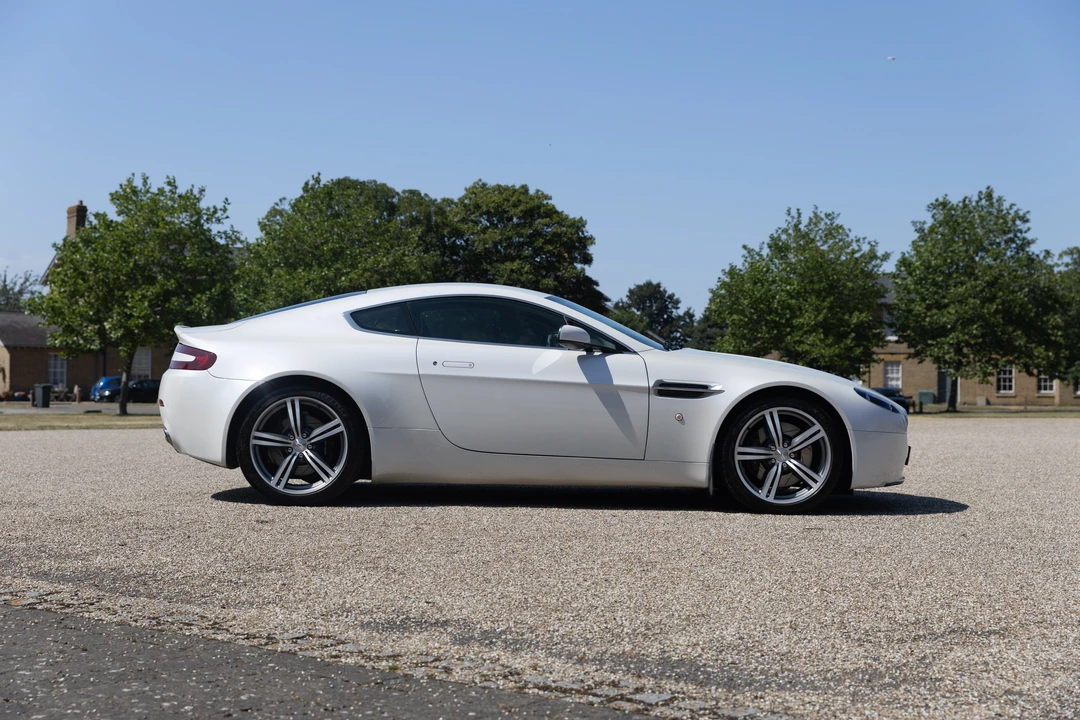 2008 Aston Martin V8 Vantage (2006-2017) - Image 13 of 31