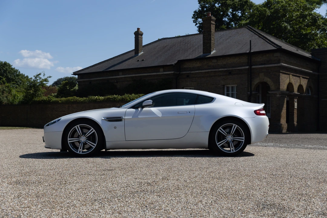 2008 Aston Martin V8 Vantage (2006-2017) - Image 17 of 31