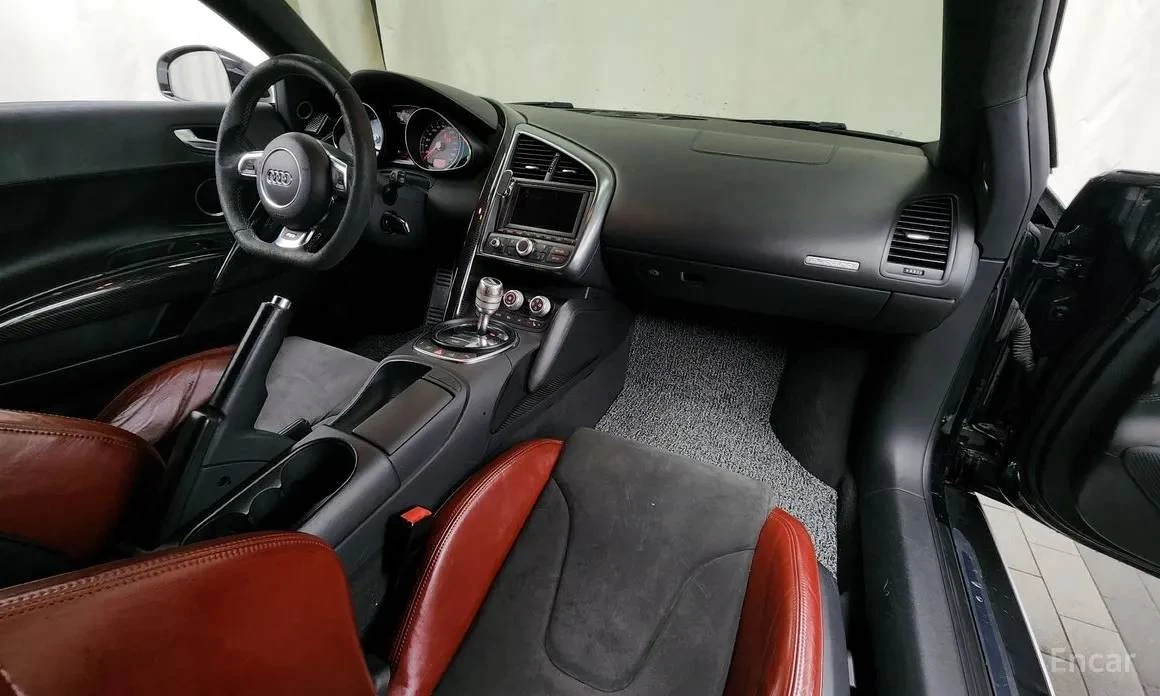 2008 Audi 42 R8 - Image 9 of 14