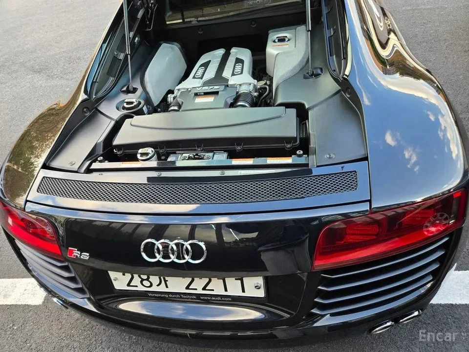 2008 Audi 42 R8 - Image 8 of 12