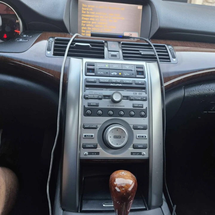 2008 Acura RL 2nd Gen - Image 9 of 16