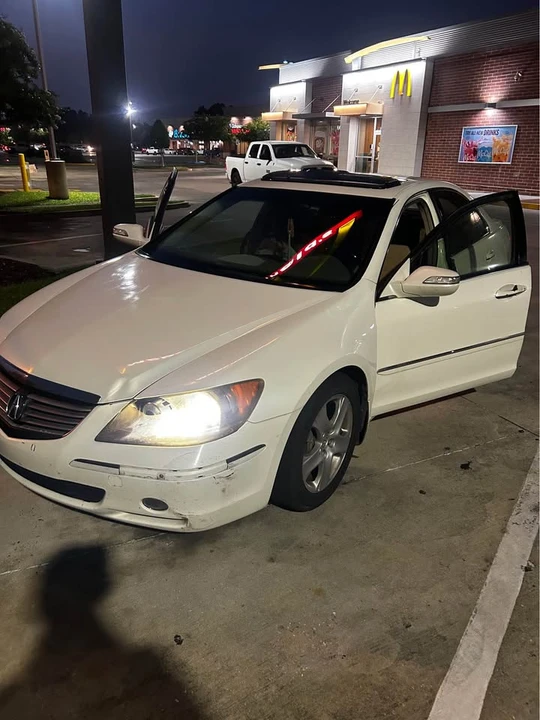 2008 Acura RL 2nd Gen - Image 2 of 5