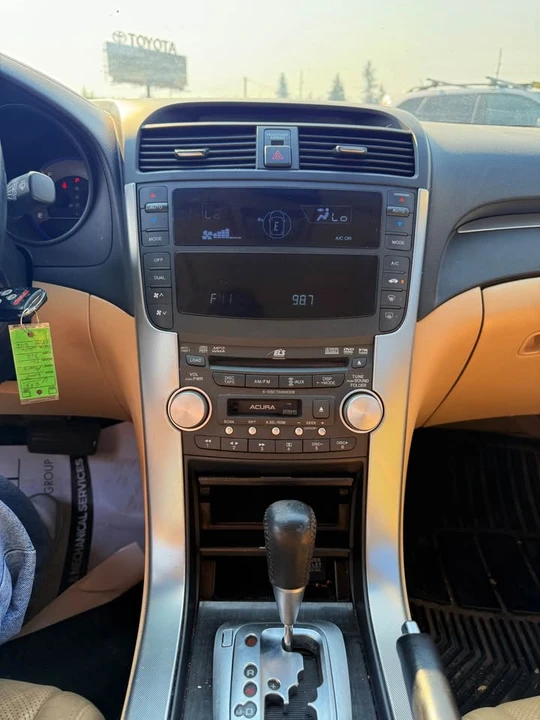 2008 Acura TL 3rd Gen - Image 17 of 19