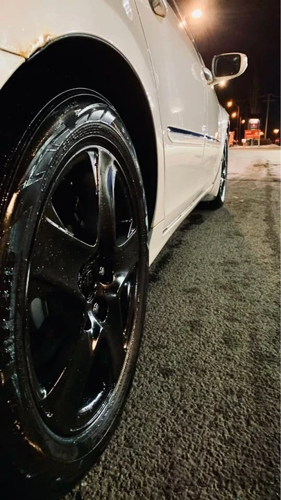 2008 Acura RL 2nd Gen - Image 3 of 11