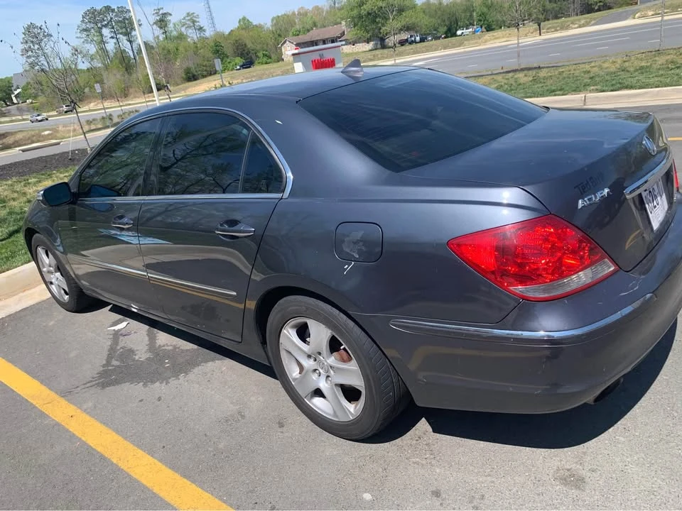 2008 Acura RL 2nd Gen - Image 5 of 10