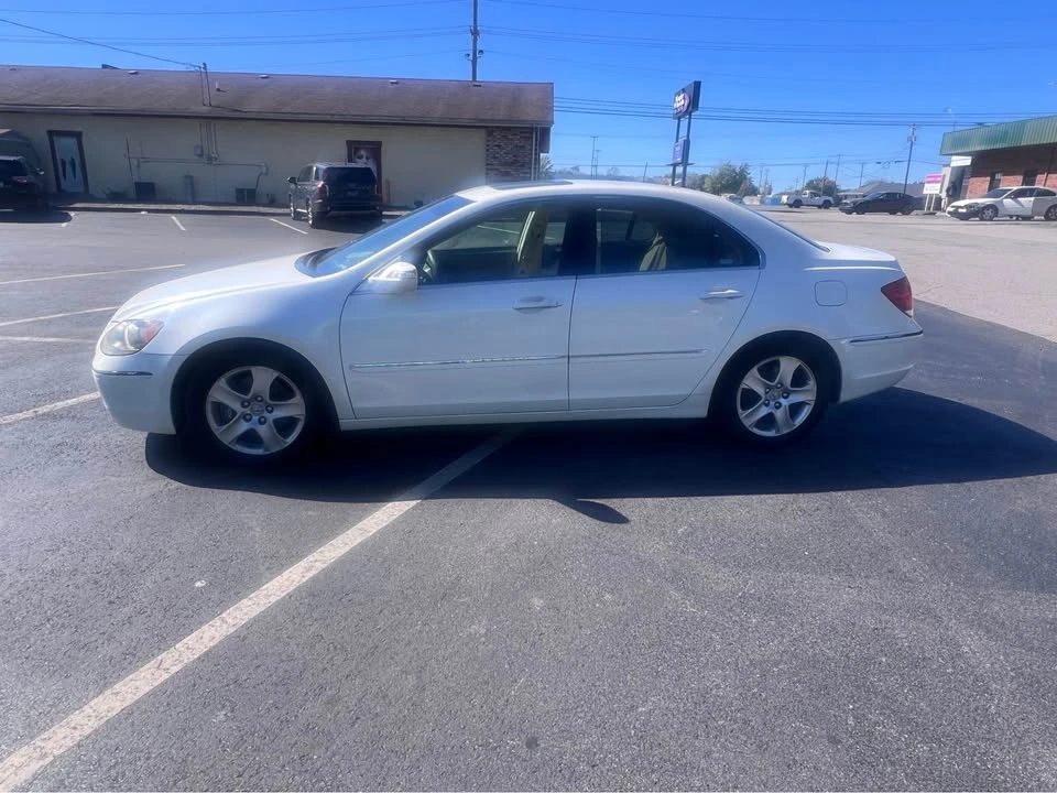2008 Acura RL 2nd Gen - Image 4 of 10