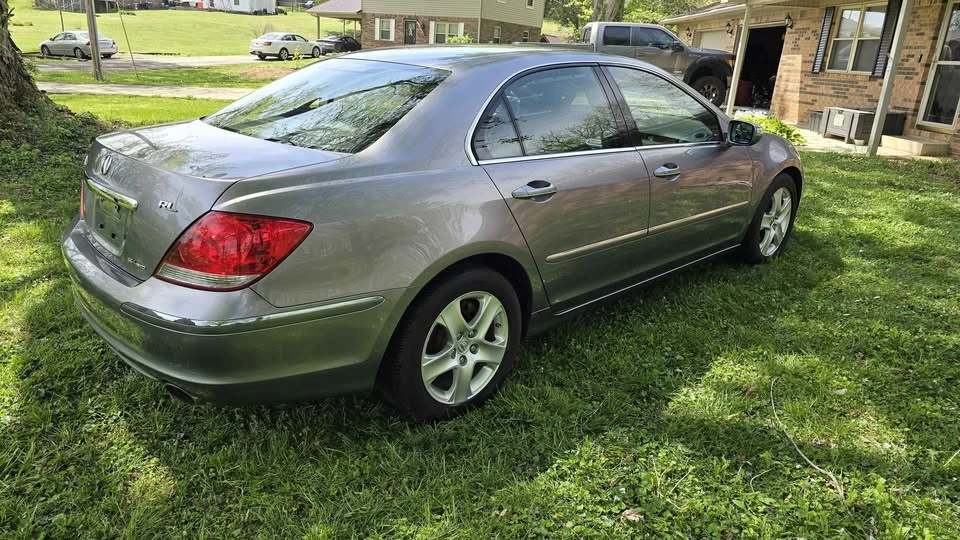 2008 Acura RL 2nd Gen - Image 5 of 14