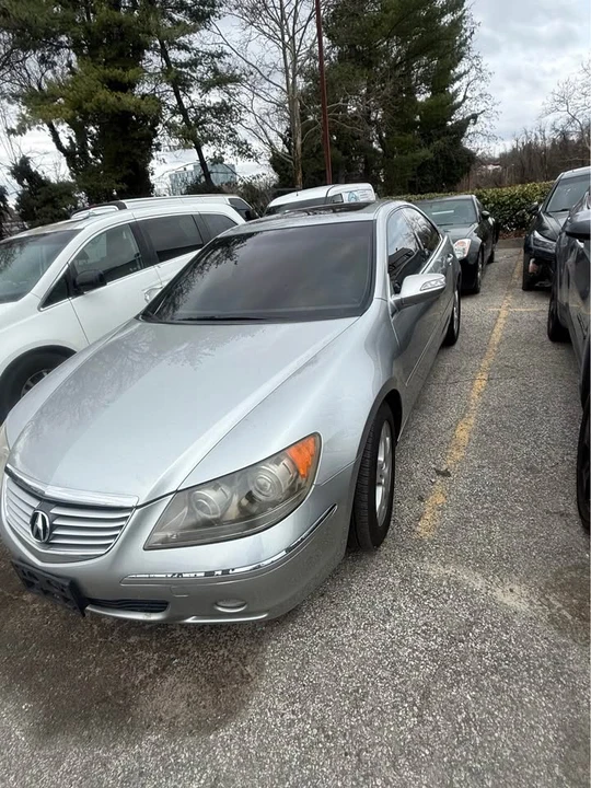 2008 Acura RL 2nd Gen - Image 2 of 8