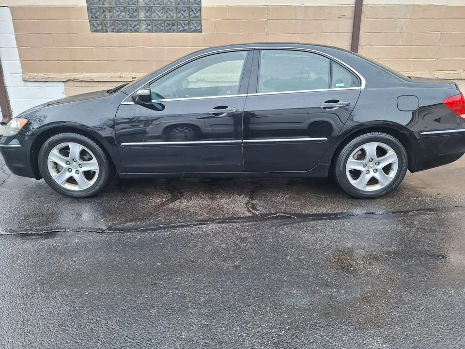 2008 Acura RL 2nd Gen - Image 5 of 17
