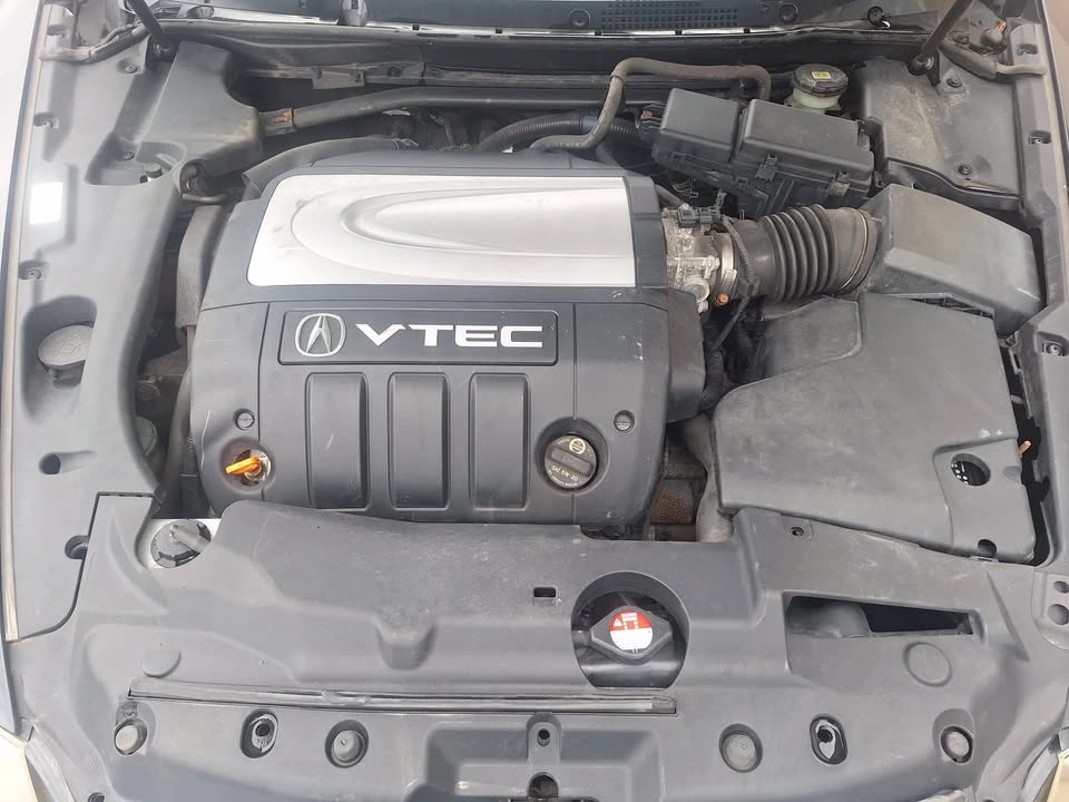 2008 Acura RL 2nd Gen - Image 16 of 17