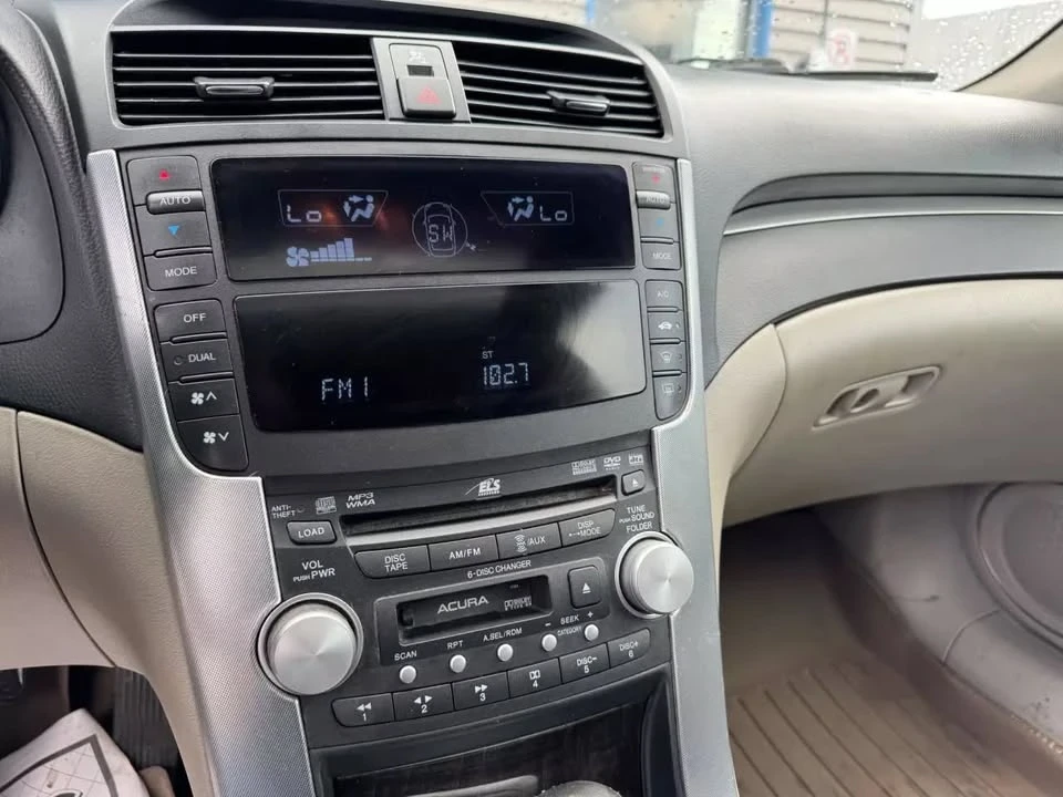 2008 Acura TL 3rd Gen - Image 11 of 15
